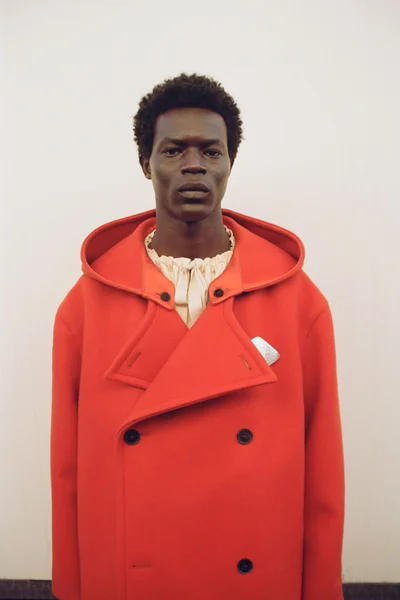 Look 25